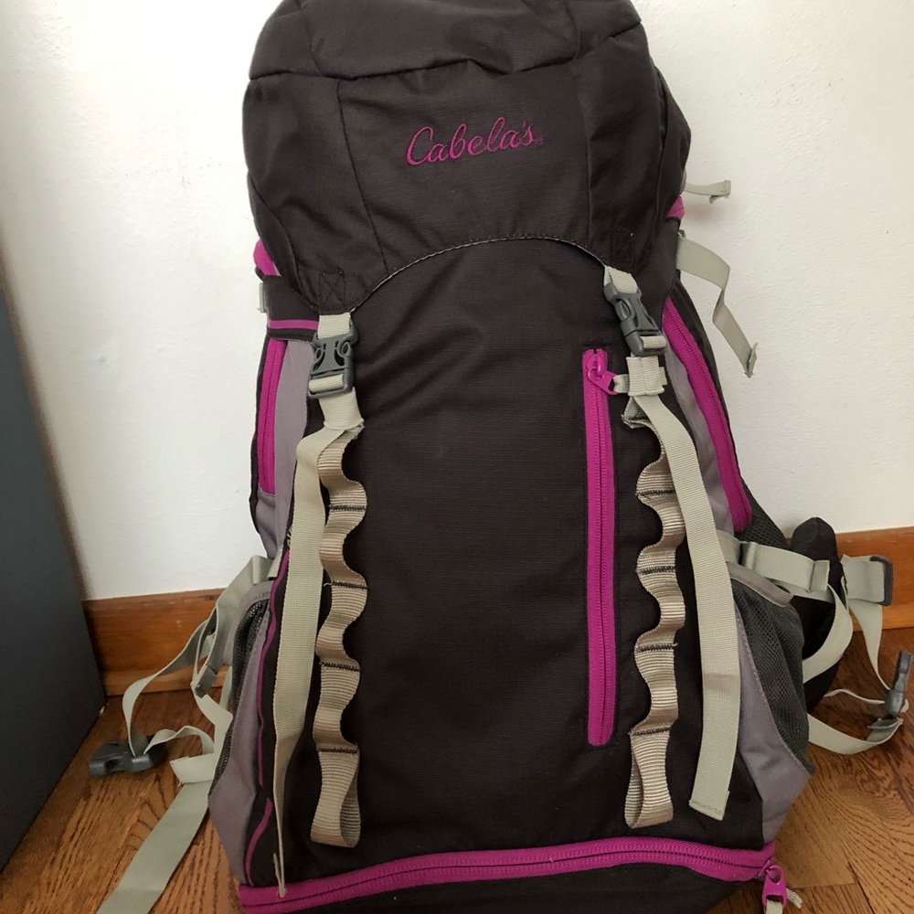 Cabelas Women’s Ridgeline 45 backpacking pack